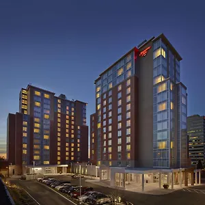 Hotel Hampton By Hilton Downtown