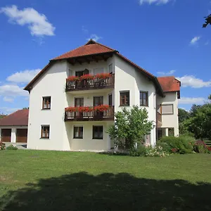 pension-eva-neuhaus-am-inn.com-bavaria.com/